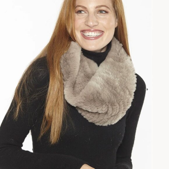 Yves Salomon Apricot Tan Rabbit Fur Infinity Scarf - Picture 1 of 9